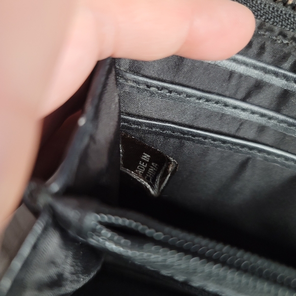 Coach Poppy Patent Wallet - Picture 7 of 10